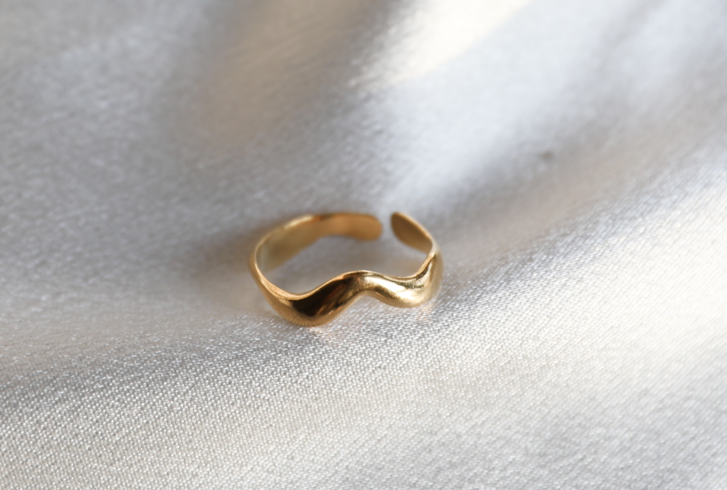 Dreamy Ripple Open Ring